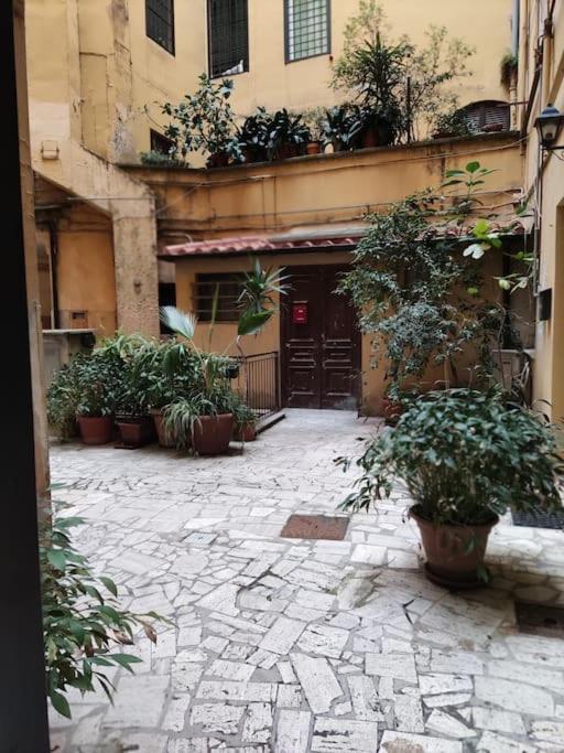 Colosseo Vintage Apartment Rome Extérieur photo